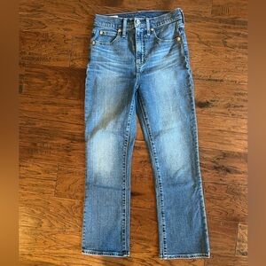 GAP High Rise Kit Fit jeans. Size 26.